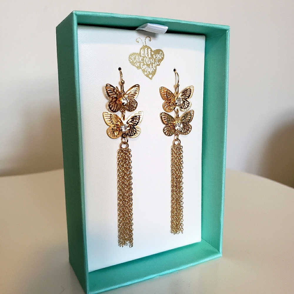 Butterfly Dangle Earrings 🦋 Gold, NWT